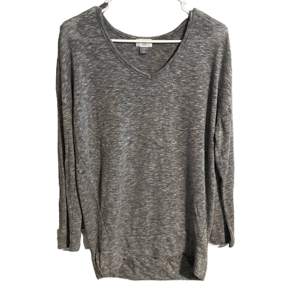 ⭐️4 for $10⭐️Heathered Grey Light Sweater.  Oversized V Neck Sweater.